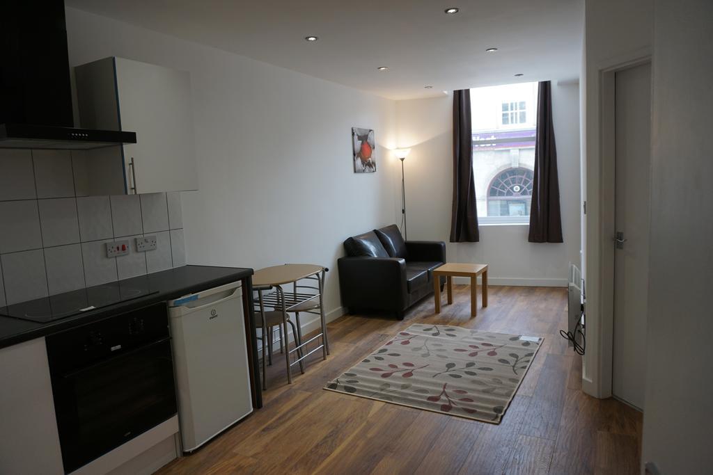 Town Centre Apartments Dewsbury Exterior foto